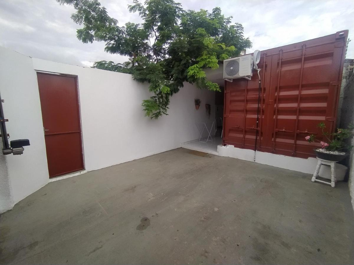 Container Lb Com Garagem Para Carros De Ate 4,5M Boa Vista  Exterior foto